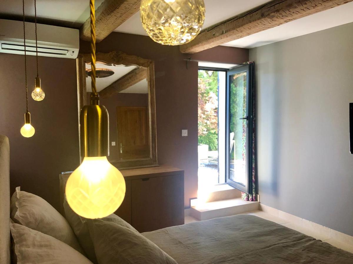 La Maison Des Lonnes Châteaurenard Esterno foto