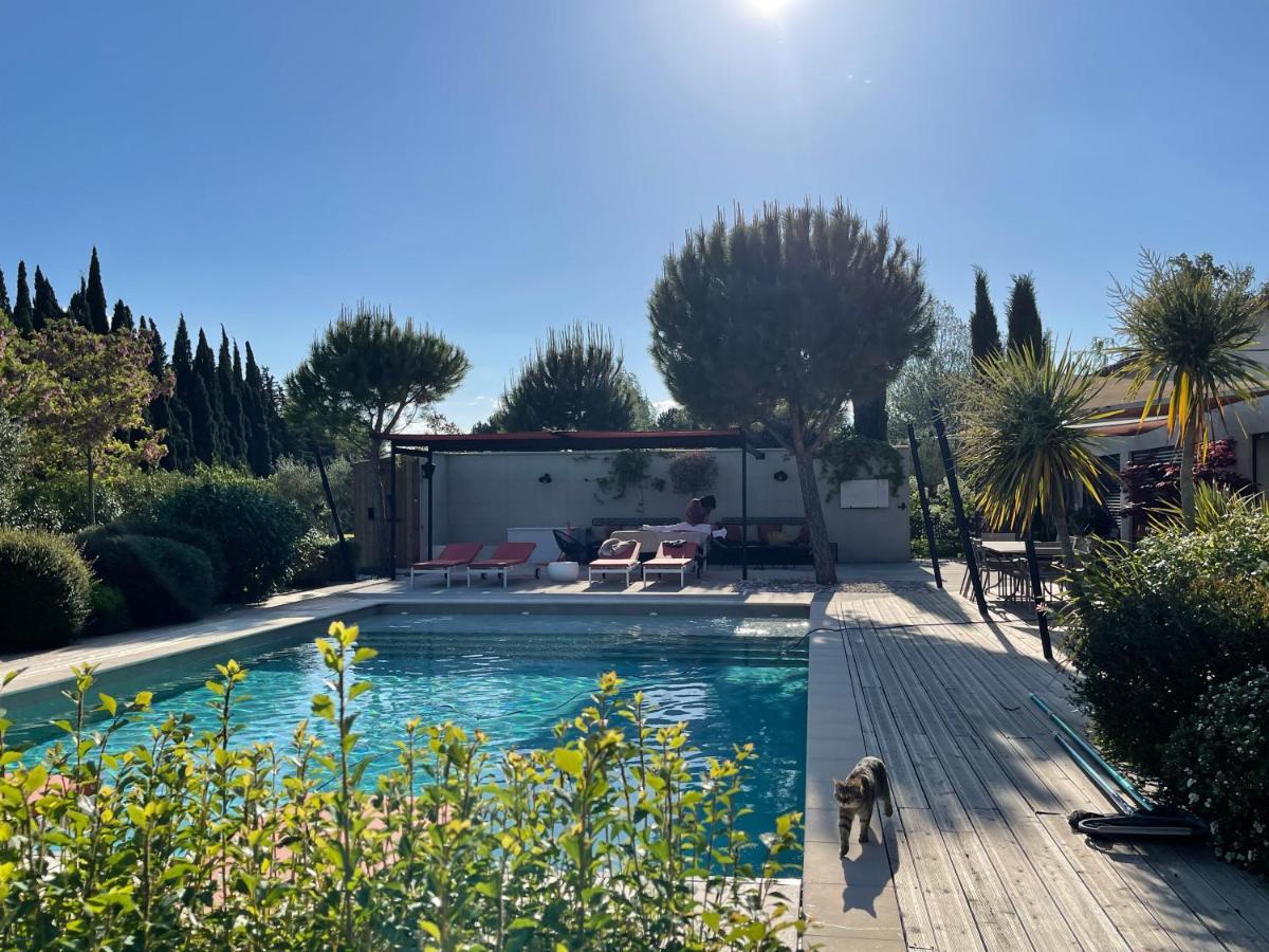 La Maison Des Lonnes Châteaurenard Esterno foto